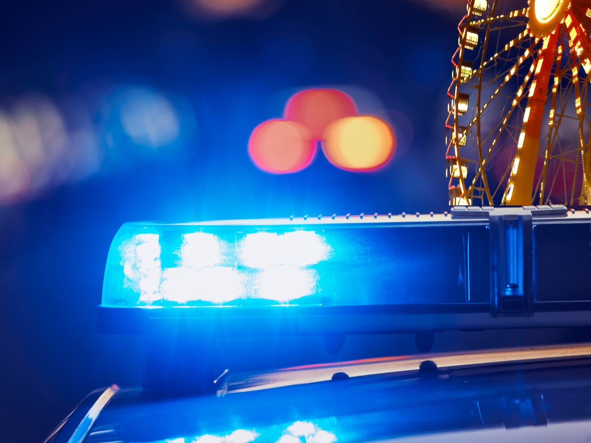 Polizeieinsatz Polizei Rettungskräfte Kirmes